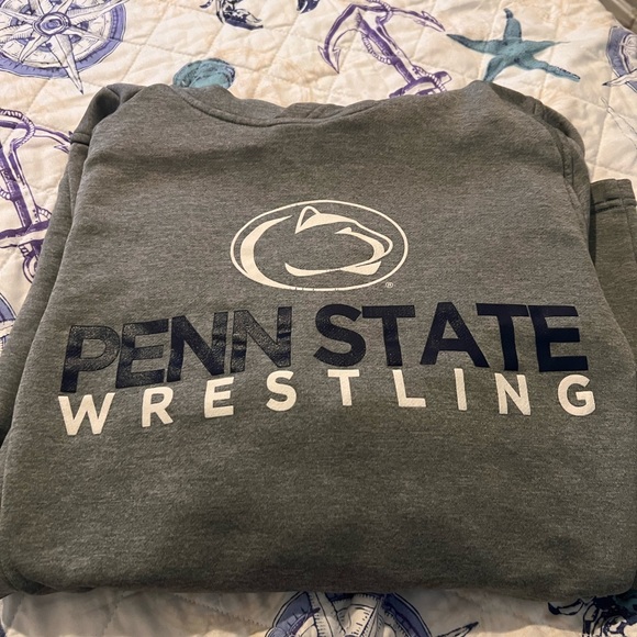 Under Armour XS Penn State wrestling hoodie - Picture 2 of 4